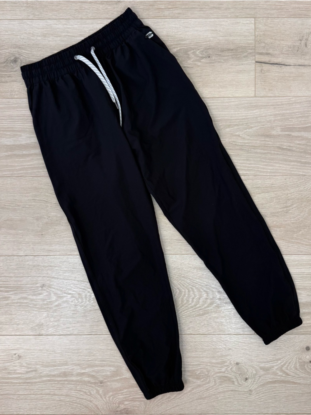 Vuori Black Weekend Jogger Pant
